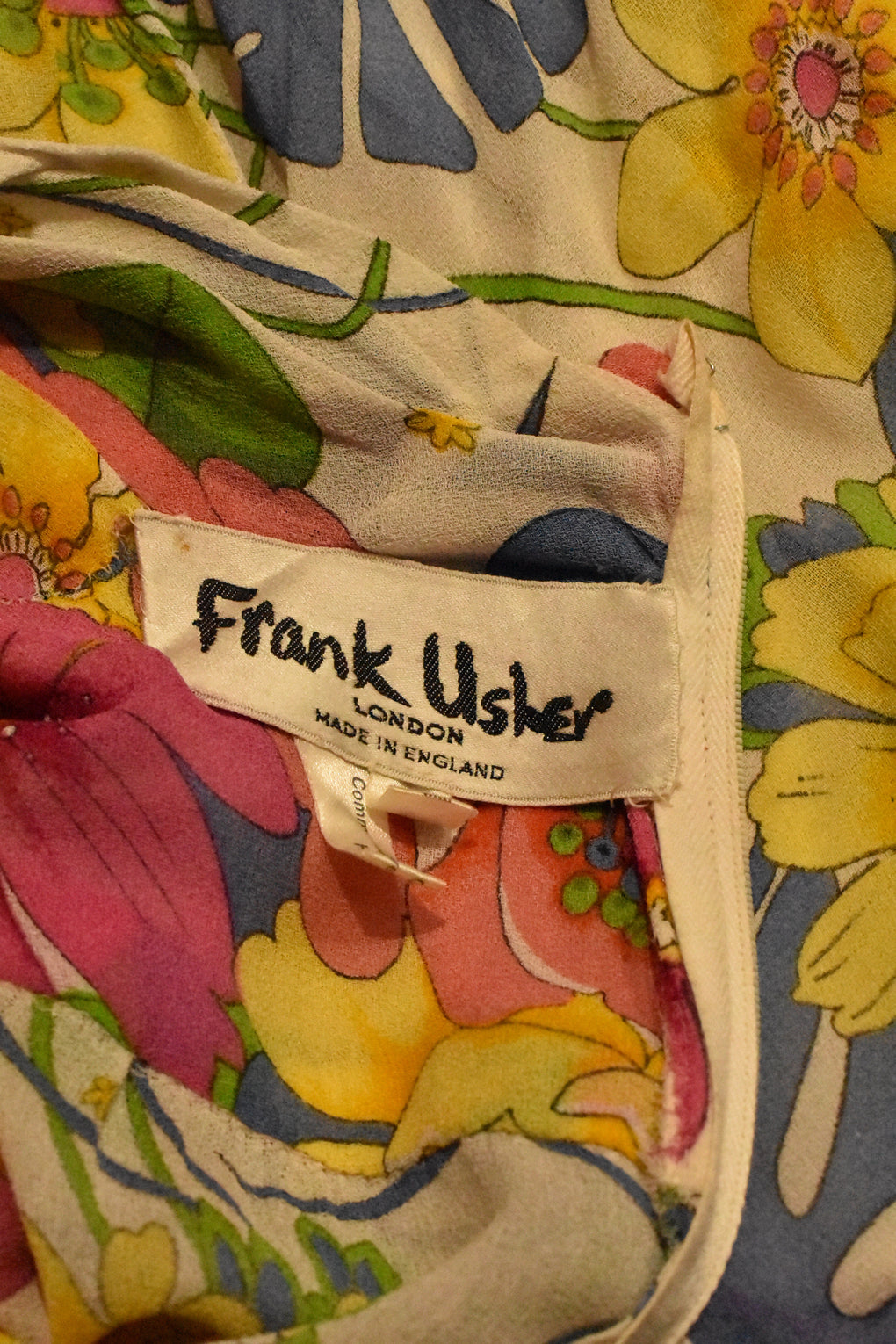 FRANK USHER 1970s TROPICAL FLORAL MOCK NECK GOWN