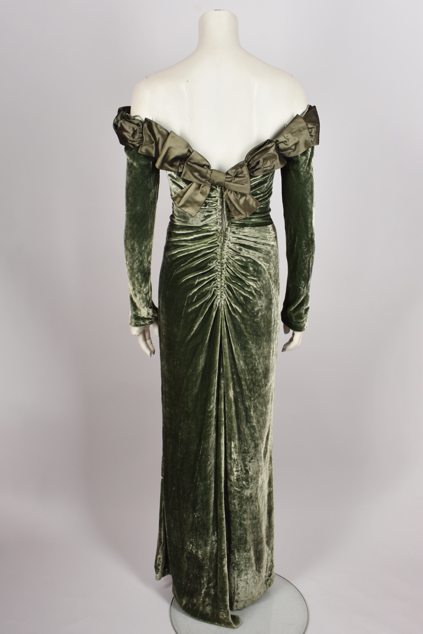 BELLEVILLE SASSOON GREEN VELVELT OFF THE SHOULDER GOWN