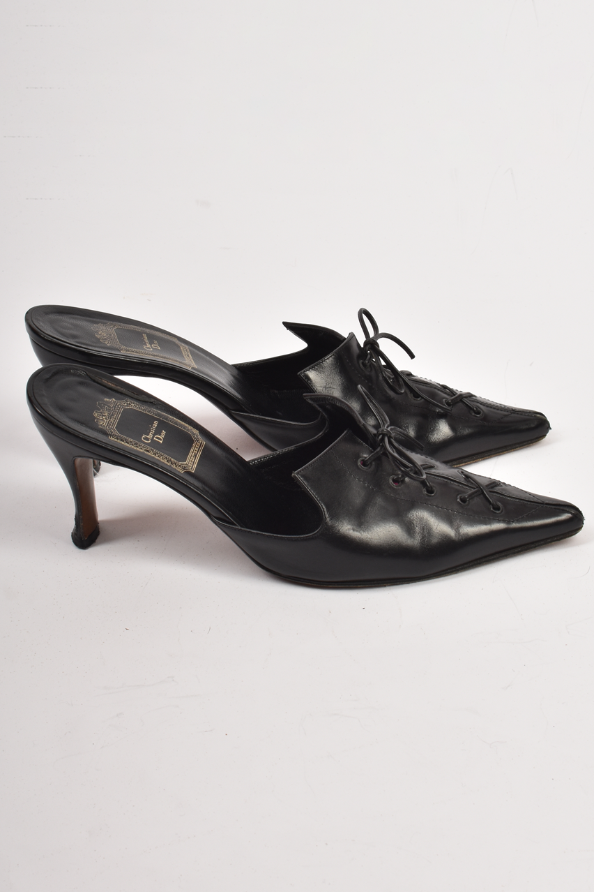 CHRISTIAN DIOR 2000'S LACE UP HEELS