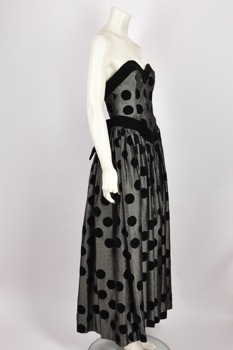 VELVET POLKA DOT APPLIQUÉ STRAPLESS GOWN – Found And Vision