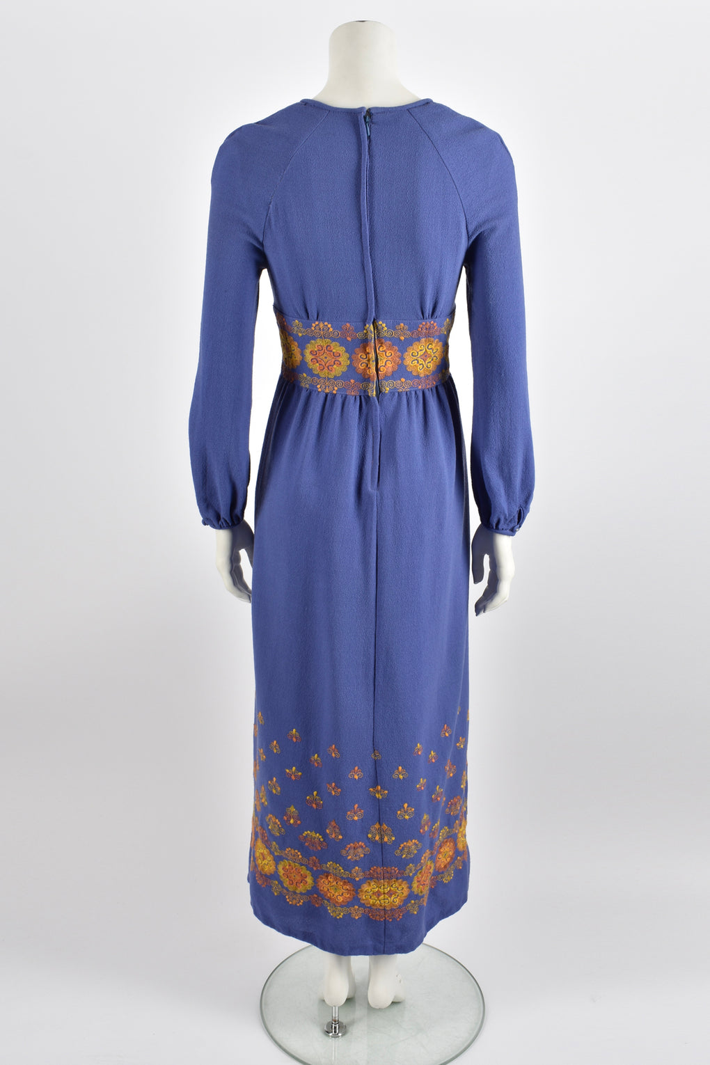 Vintage 70s lilac crepe embroidered dress / M