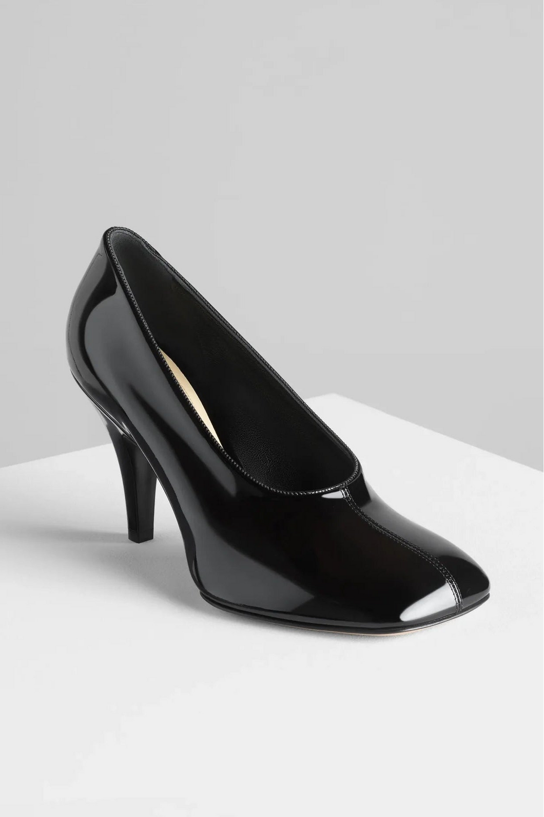 PHOEBE PHILO BLACK PATENT LEATHER PUMPS