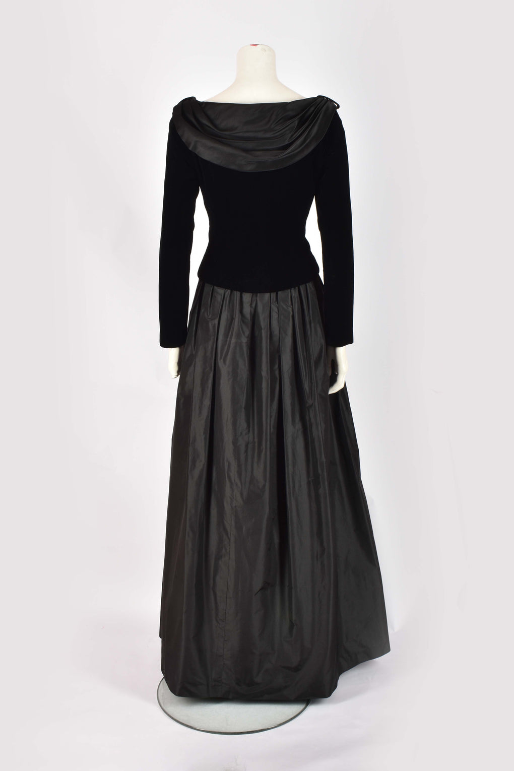 BELLEVILLE SASSON VELVET JACKET WITH FLOWER