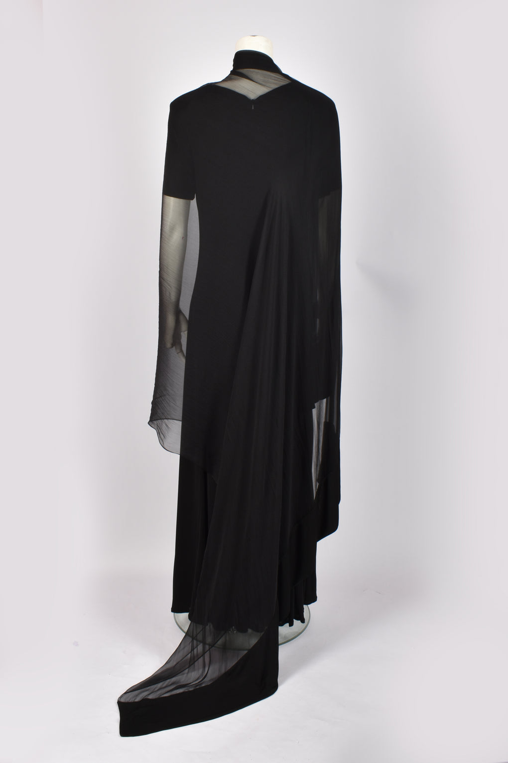 BRUCE OLDFIELD SILK JERSERY GOWN WITH SILK SCARF