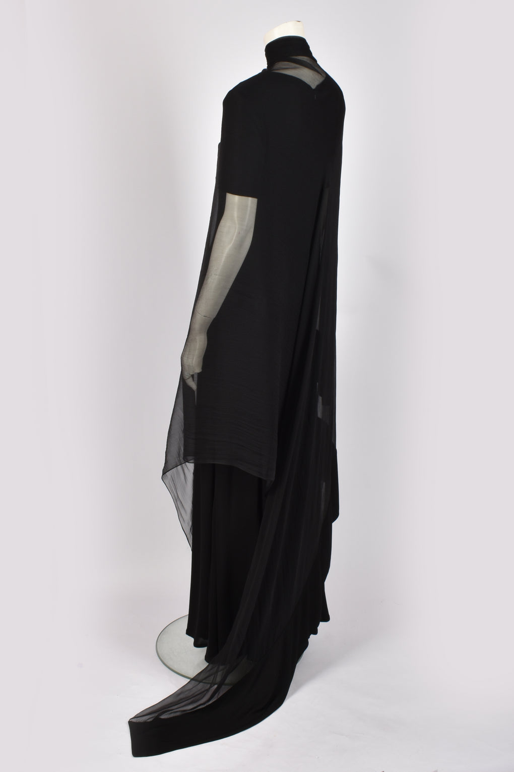 BRUCE OLDFIELD SILK JERSERY GOWN WITH SILK SCARF
