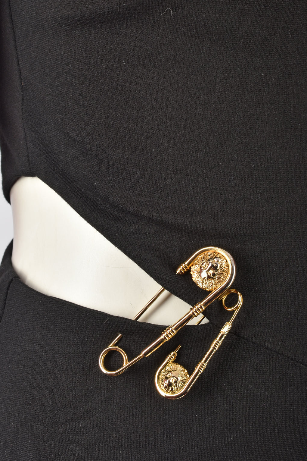 VERSACE VERSUS SAFETY PINS DRESS S