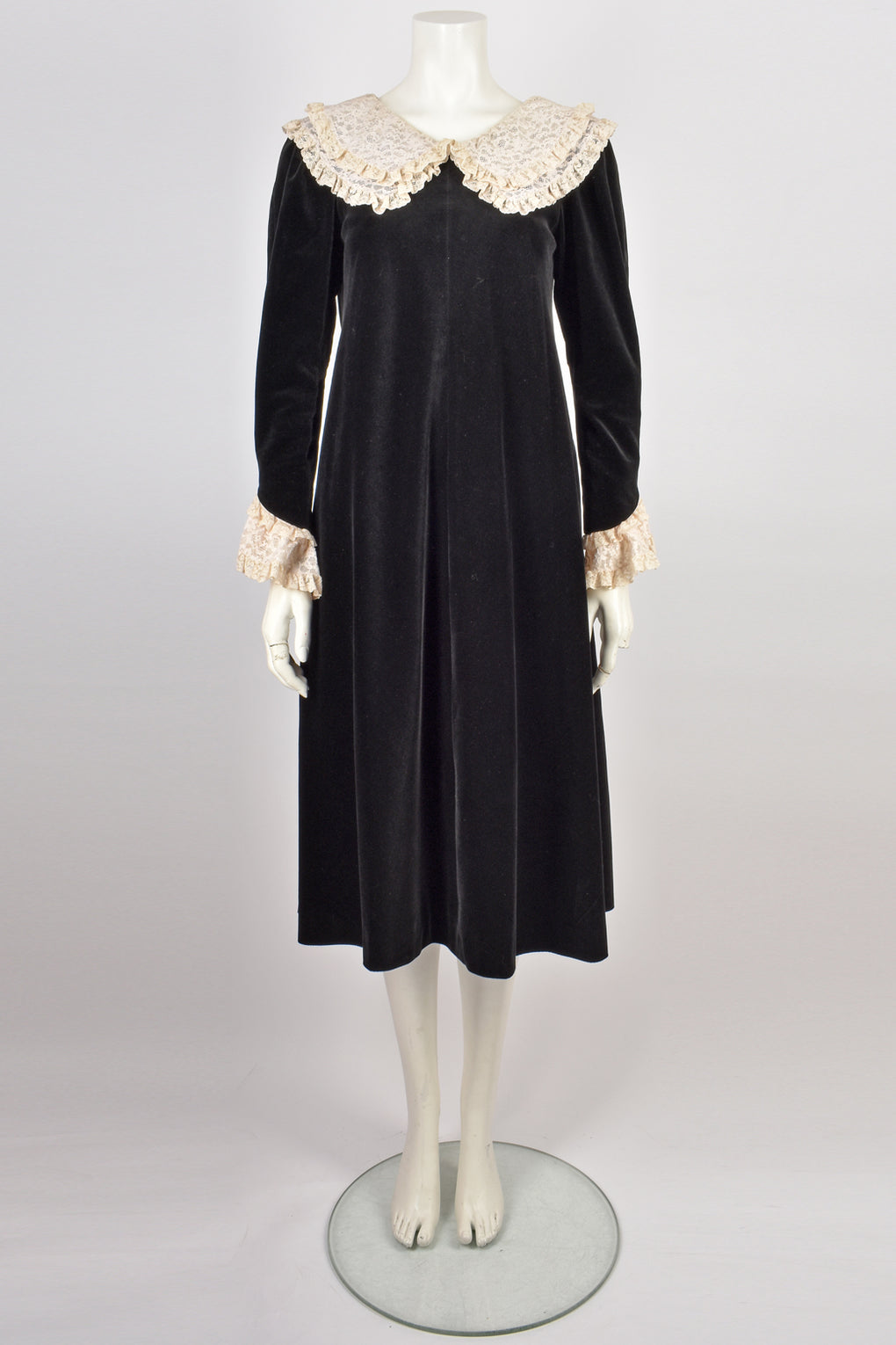 GINA FRATINI 1970s BLACK VELVET DRESS S