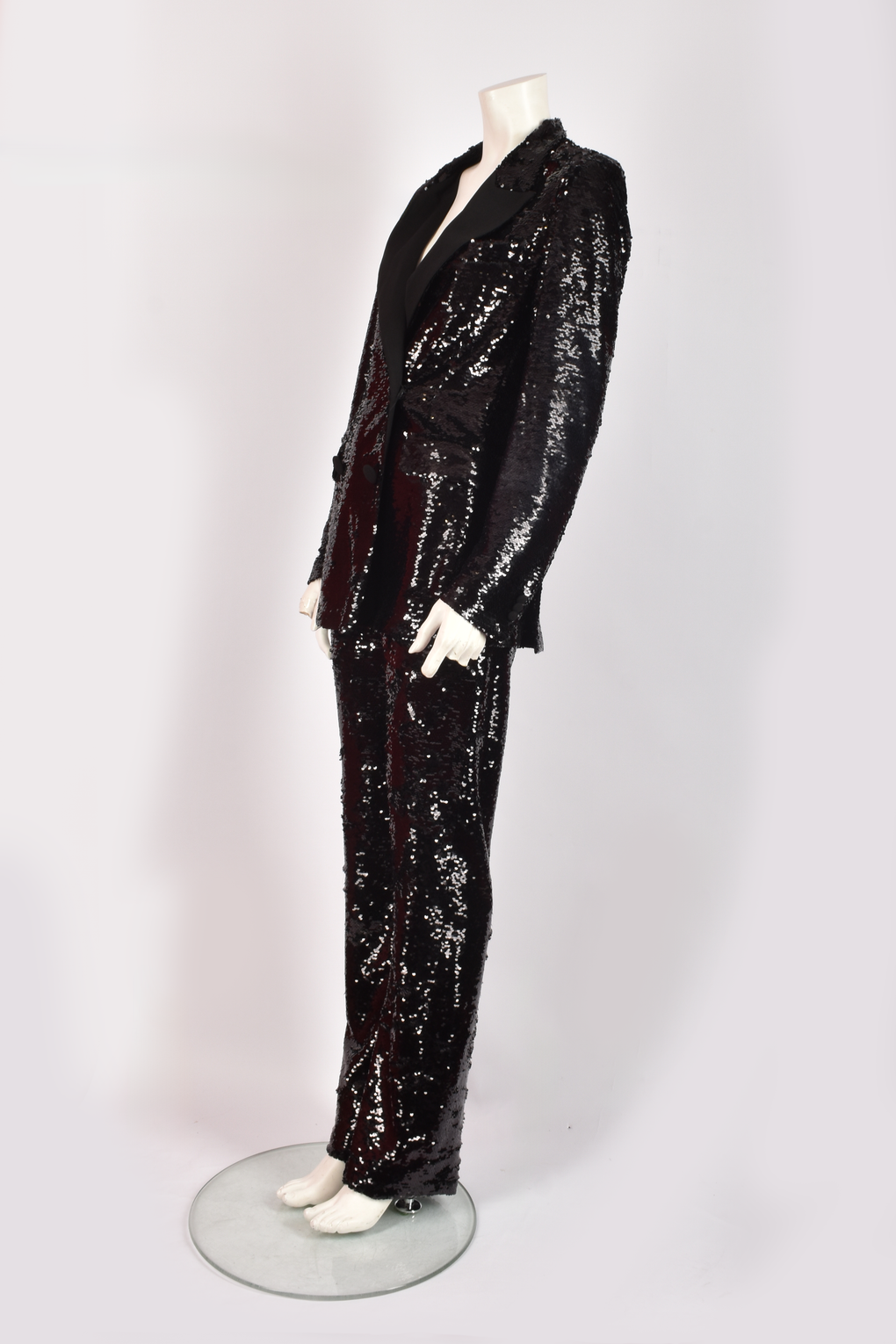16 ARLINGTON BLACK SEQUIN SUIT