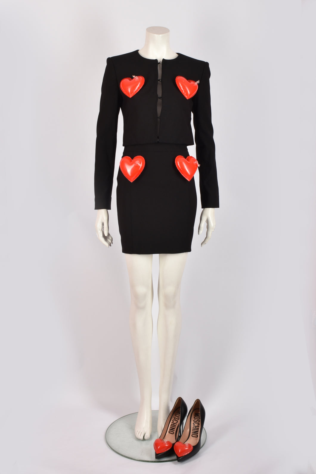 MOSCHINO S/S 2023 HEART SKIRT SUIT