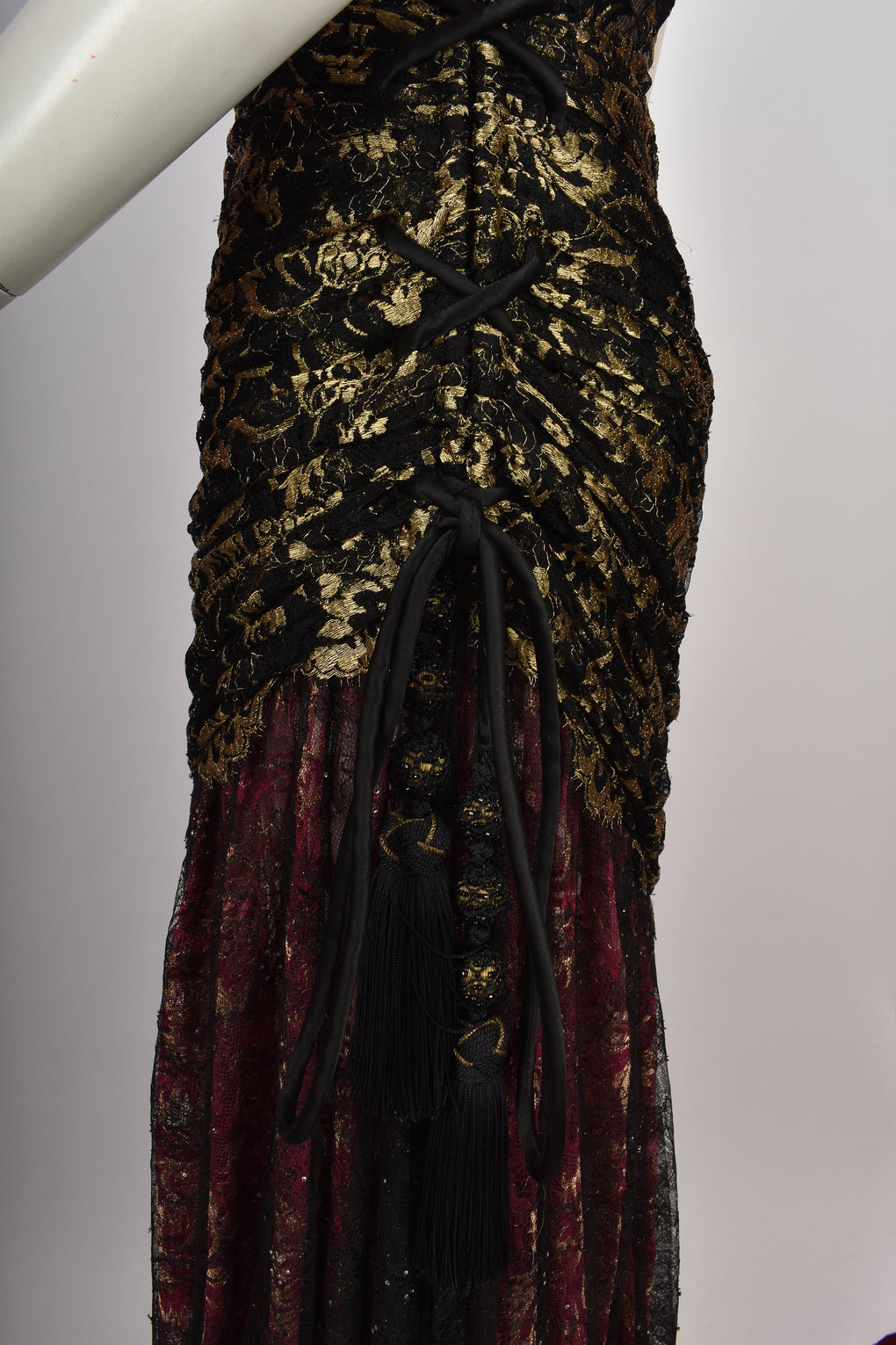 CHRISTIAN LACROIX HAUTE COUTURE A/W 1989 RUNWAY METALLIC LACE GOWN