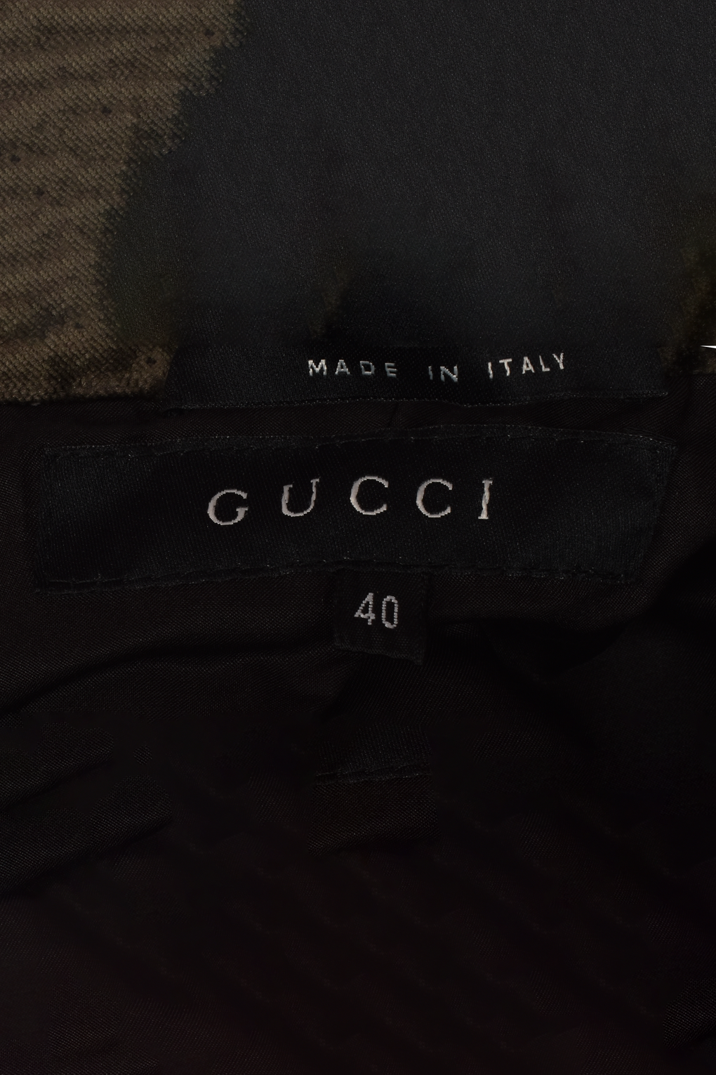 GUCCI GREEN VELVET SUIT WITH SILK TRIMS