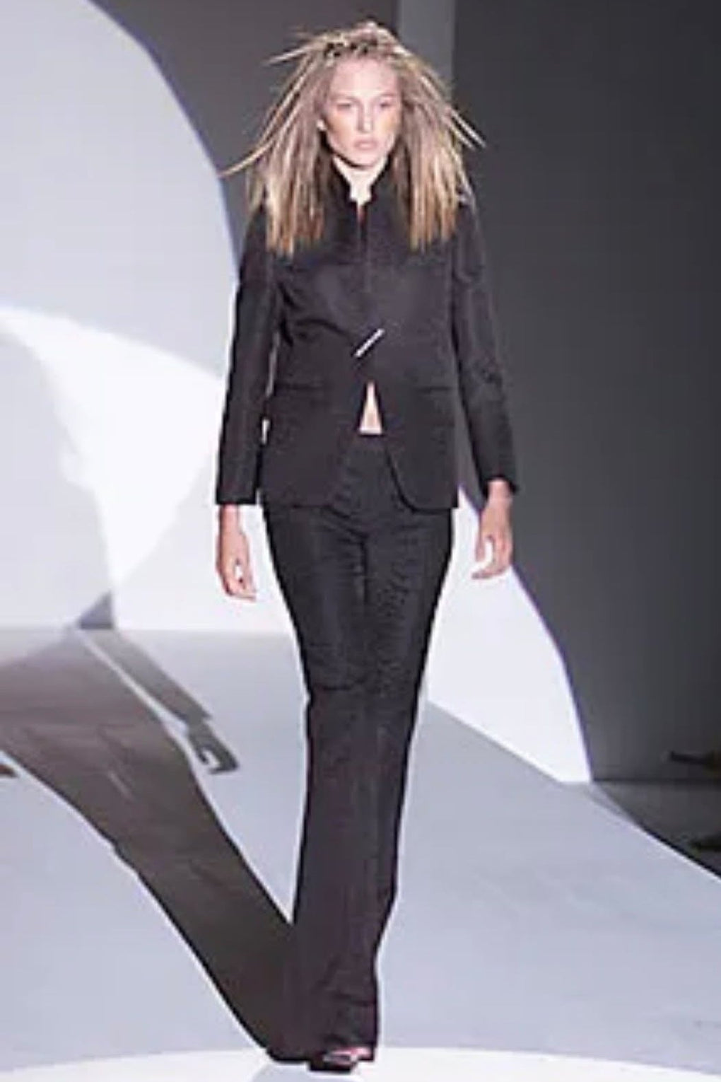 GUCCI BY TOM FORD S/S 2000 BLACK SUIT