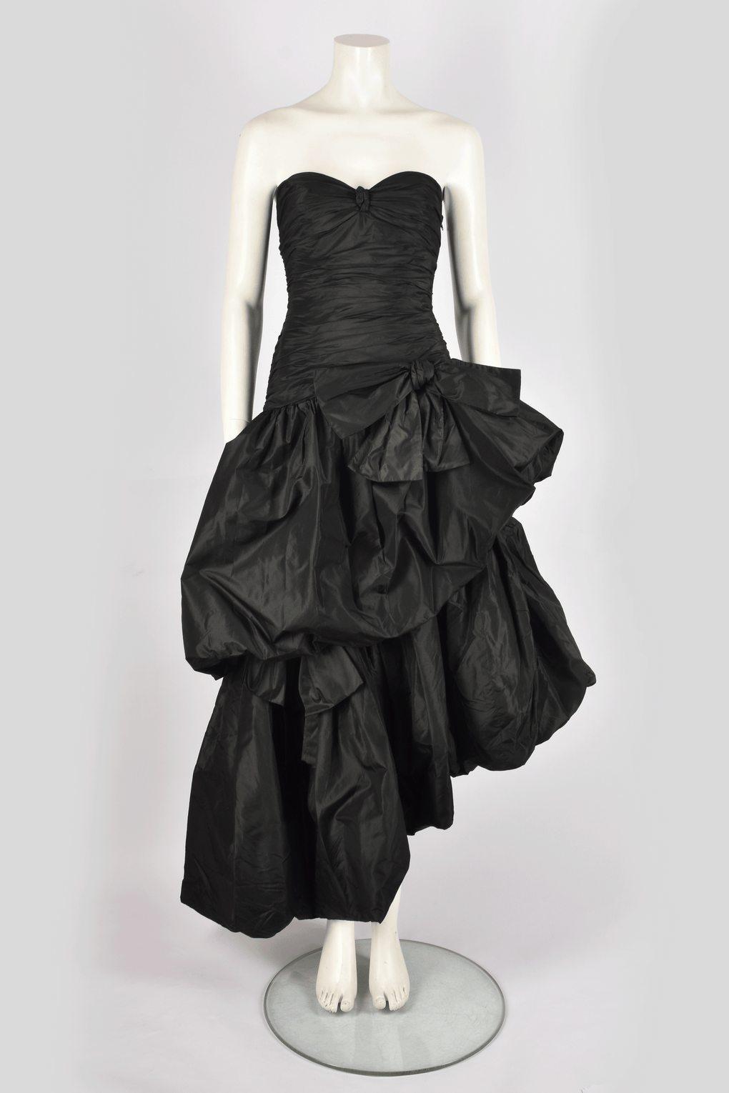 BELLEVILLE SASSOON BLACK BOW GOWN
