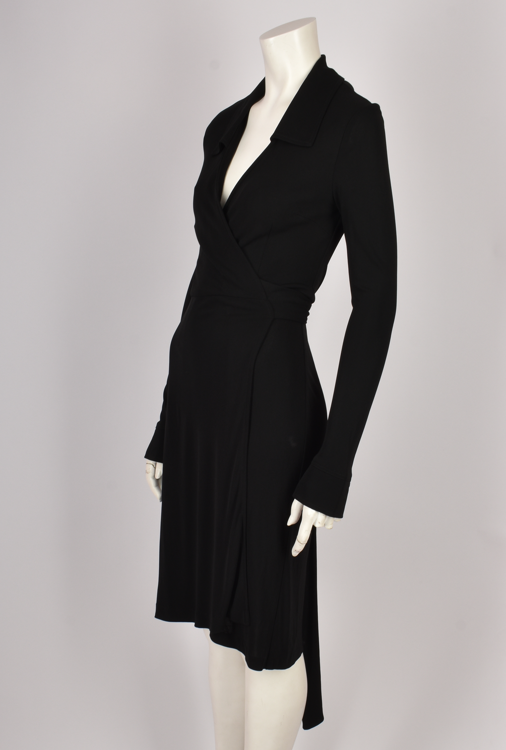 DIANE VON FURSTENBERG LONG SLEEVE WRAP DRESS