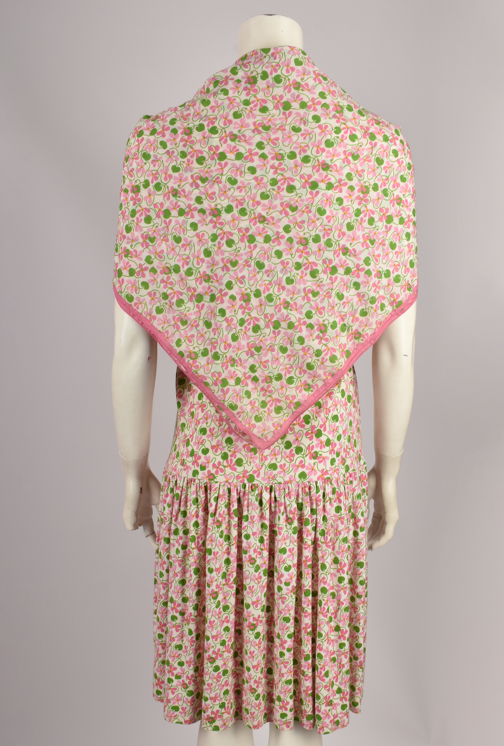 DIANE VON FURSTENBERG FLORAL DRESS AND HEADSCARF