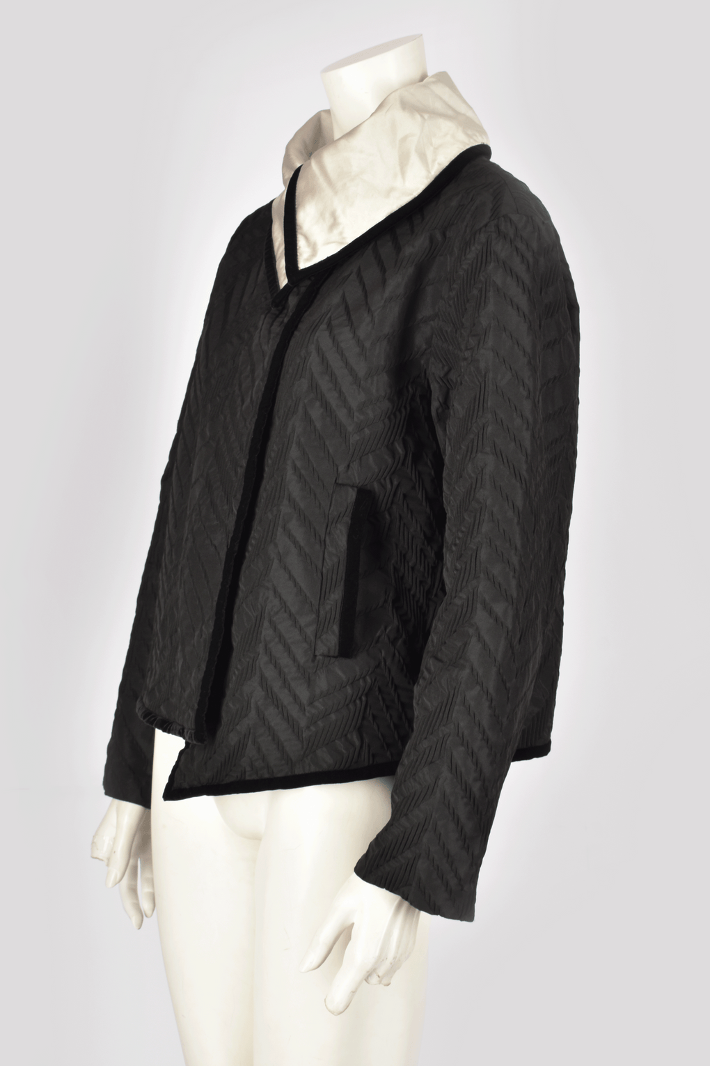 GIORGIO ARMANI BLACK AND WHITE QUILTED JACKET