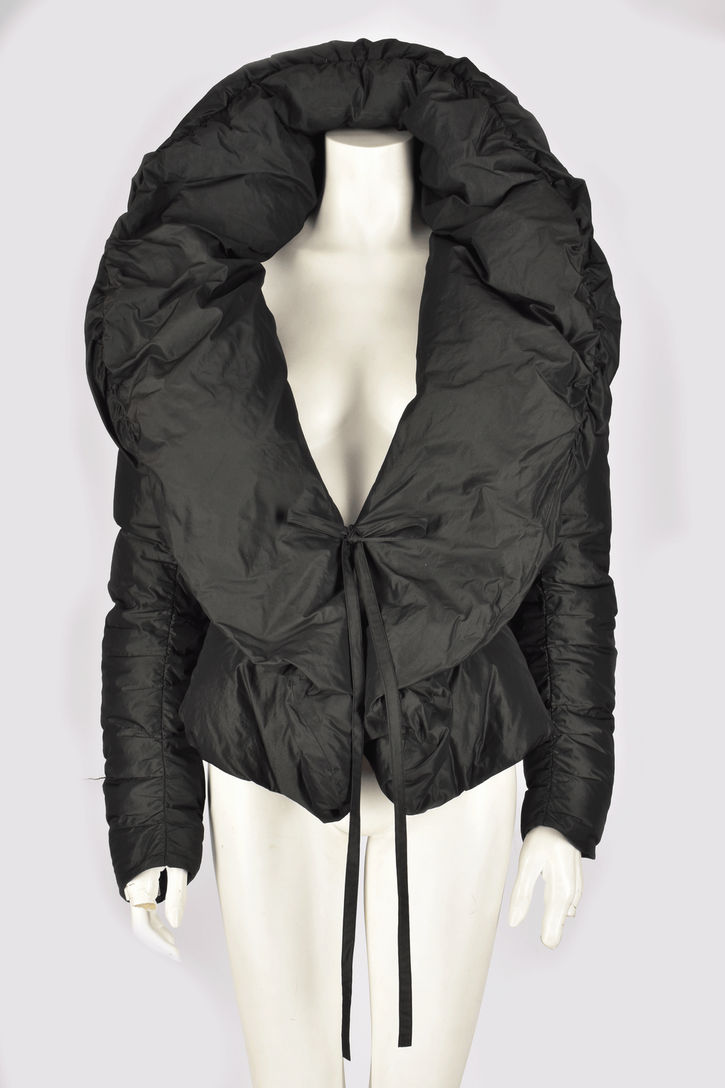 DONNA KARAN BLACK PUFFER JACKET