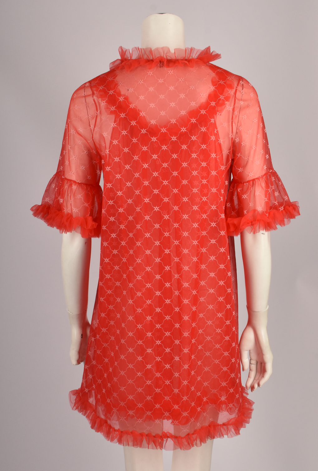 1960'S RED MATCHING BABYDOLL AND ROBE